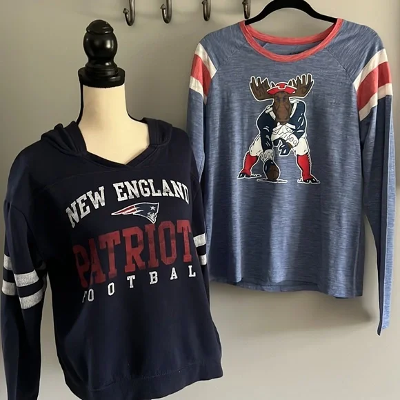 New England Patriots Bundle of 2 EUC - Picture 1 of 17